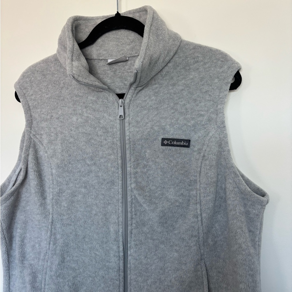 Columbia Grey Fleece Full Zip Vest Women’s Size XL | Cozy Outdoor Layer - Picture 2 of 9